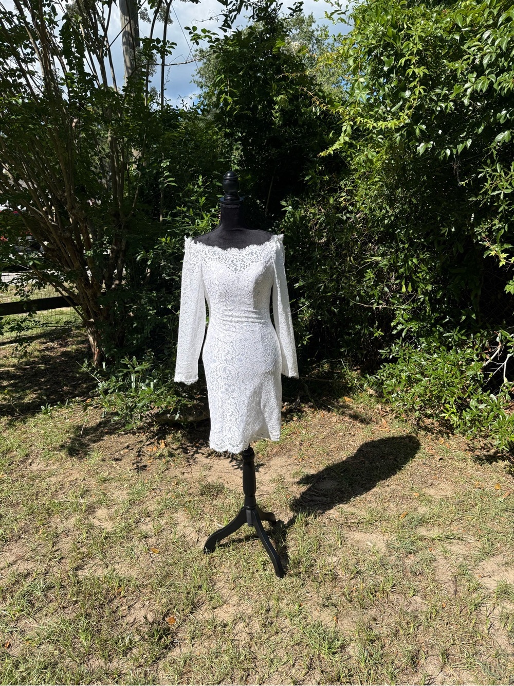 White Lace Off-Shoulder Sheath Dress - Picture 2 of 7